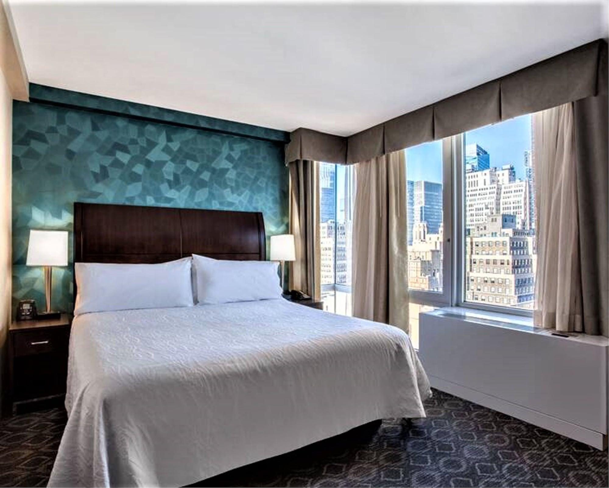 Hilton Garden Inn West 35Th Street New York City Exterior photo