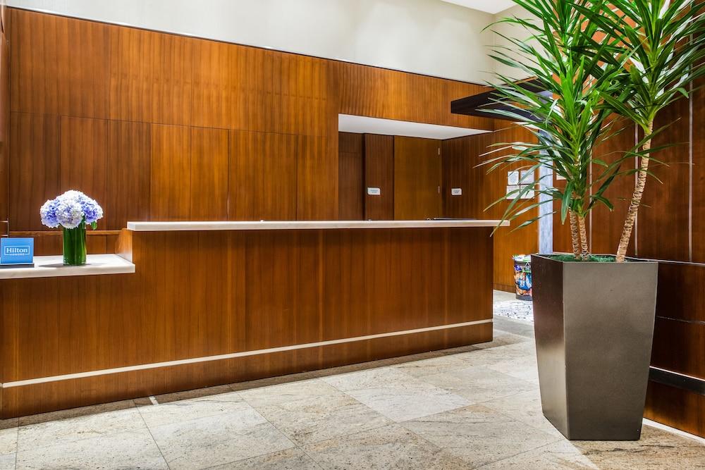 Hilton Garden Inn West 35Th Street New York City Exterior photo