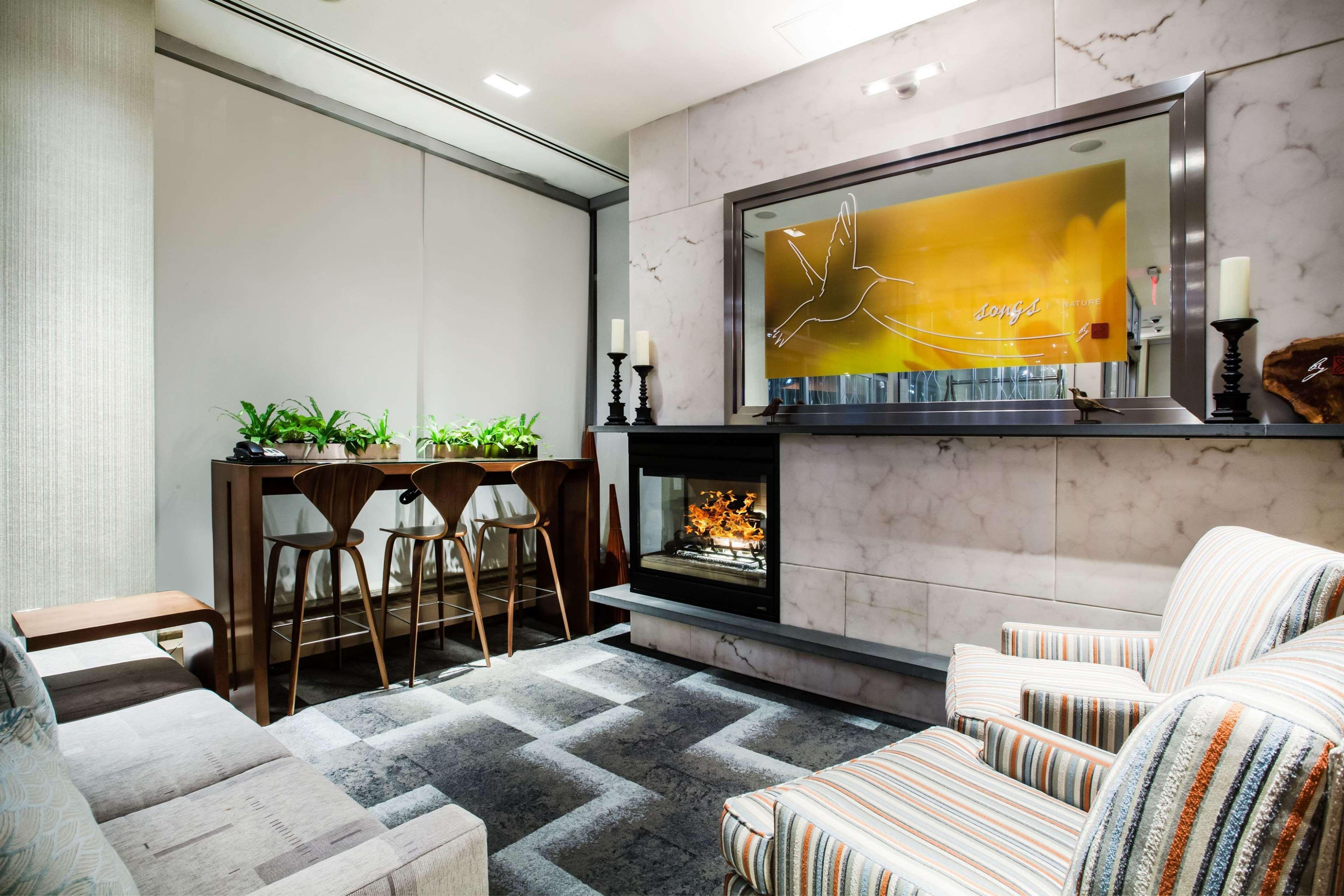 Hilton Garden Inn West 35Th Street New York City Exterior photo