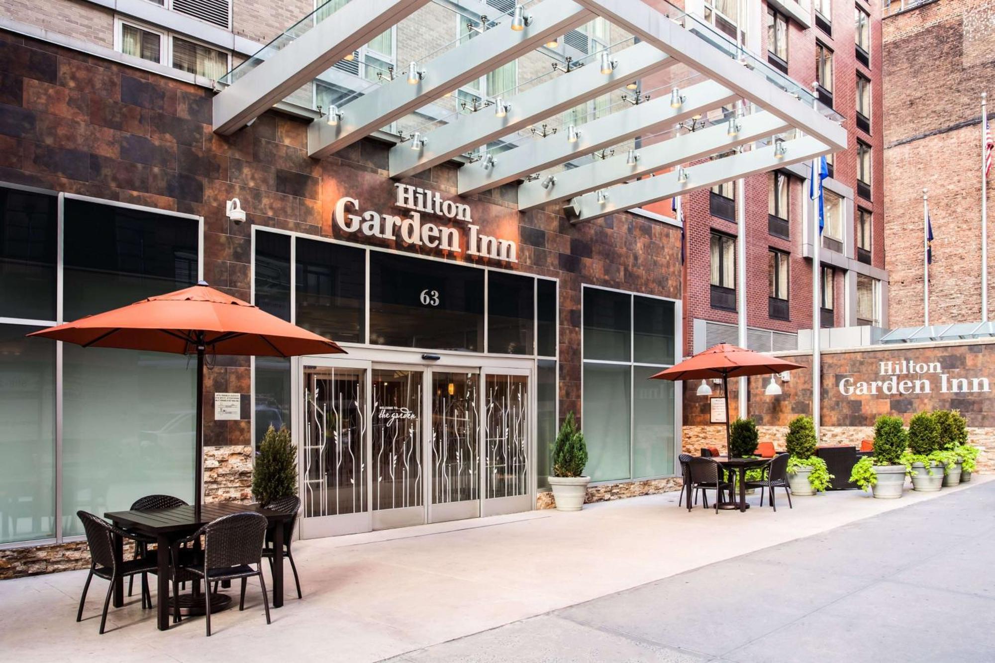 Hilton Garden Inn West 35Th Street New York City Exterior photo