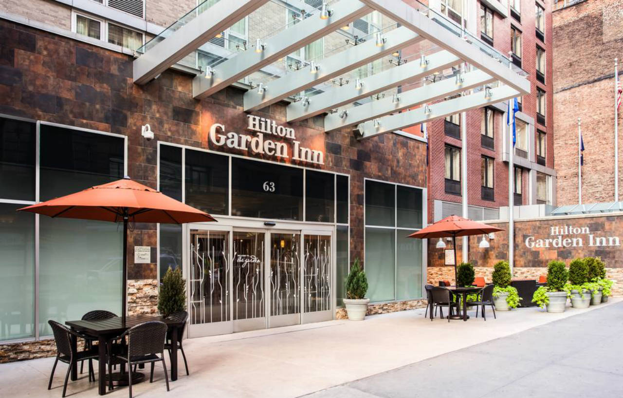 Hilton Garden Inn West 35Th Street New York City Exterior photo